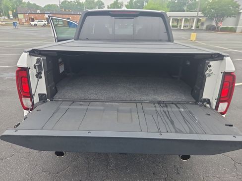 Certified 2024 Honda Ridgeline Black Edition image 15