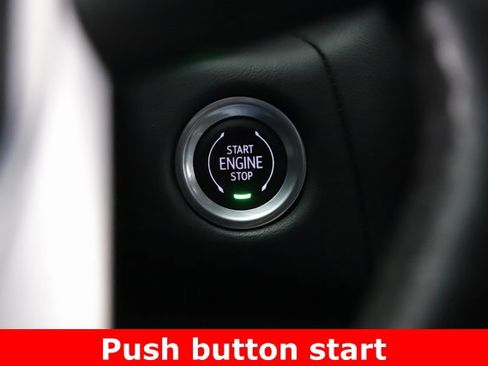 Used 2022 GMC Yukon SLE image 23