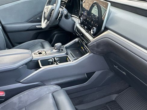 Used 2024 Lexus TX 350 AWD image 17