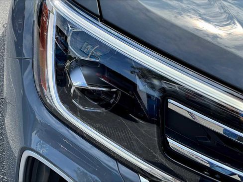 New 2026 Volkswagen Atlas SE image 13