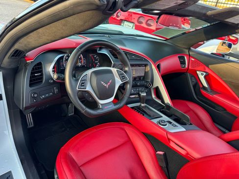 Used 2016 Chevrolet Corvette Z06 w/ 3LZ Preferred Equipment Group image 25