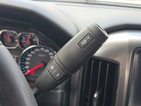 Used 2018 Chevrolet Silverado 1500 LT w/ All Star Edition RWD image 28