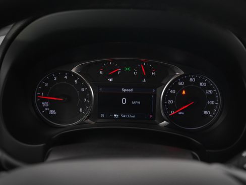 Used 2024 GMC Terrain SLT w/ Elevation Edition image 24