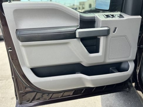 Used 2018 Ford F150 XLT AWD/4WD image 7