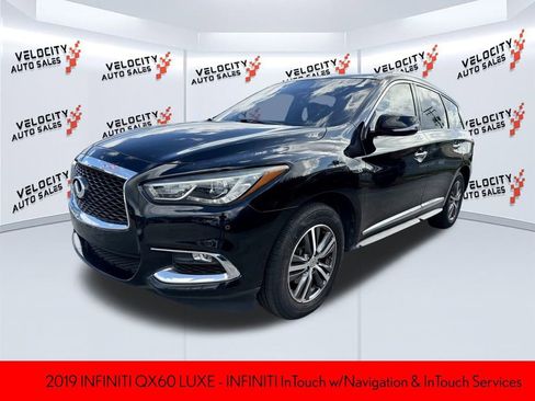 Used 2019 INFINITI QX60 Luxe w/ Essential Package image 6
