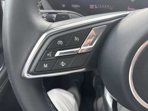 Used 2025 Buick Envision Preferred image 19