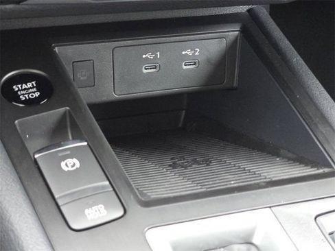 New 2026 Nissan Kicks SV w/ SV Premium Package FWD image 17