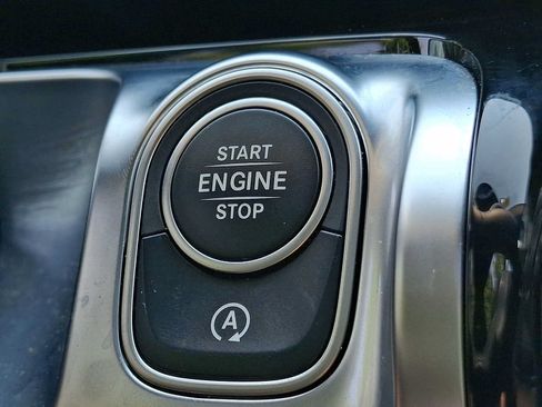Used 2026 Mercedes-Benz GLB 250 4MATIC image 20
