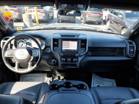 Used 2022 RAM 2500 Tradesman w/ Chrome Appearance Group AWD/4WD image 16