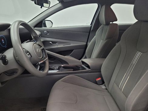 Used 2024 Hyundai Elantra SEL image 17