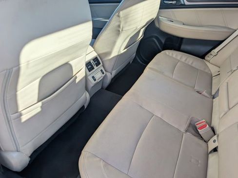 Used 2018 Subaru Legacy 2.5i Limited image 36