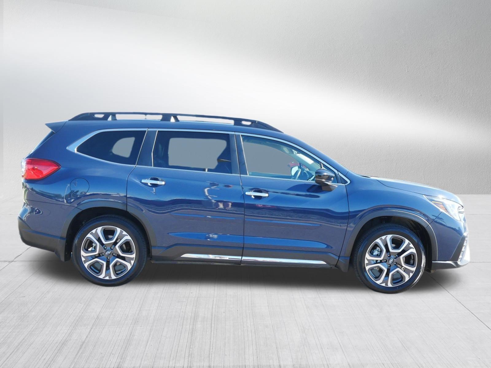 Used 2024 Subaru Ascent Touring AWD/4WD image 8