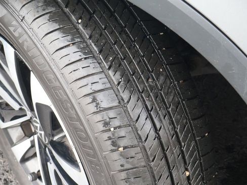 Used 2022 Volkswagen Tiguan S image 13