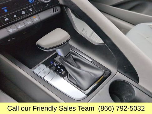 Used 2023 Hyundai Elantra SEL FWD image 23