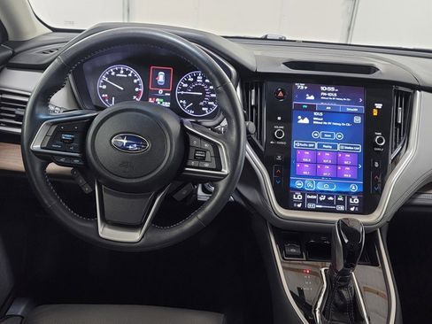Used 2021 Subaru Outback Limited image 12