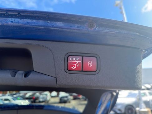 Used 2022 Mercedes-Benz GLC 300 4MATIC image 28