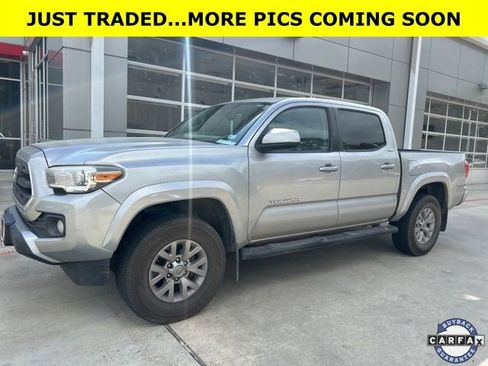 Used 2017 Toyota Tacoma SR5 w/ Tow Package image 1