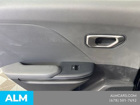 Used 2025 Kia K4 FWD image 24