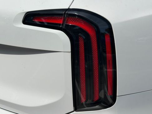 Certified 2024 Kia Telluride EX FWD image 14