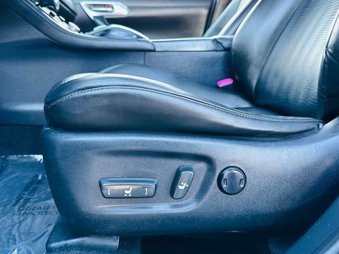 Used 2011 Lexus CT 200h Premium image 29