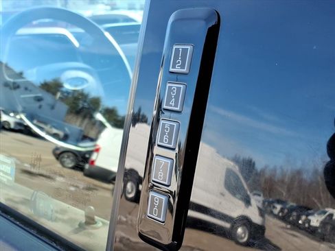 Used 2023 Ford F150 Lariat image 16