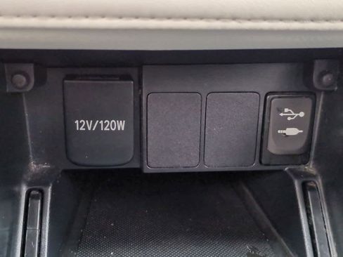 Used 2017 Toyota Corolla iM image 28