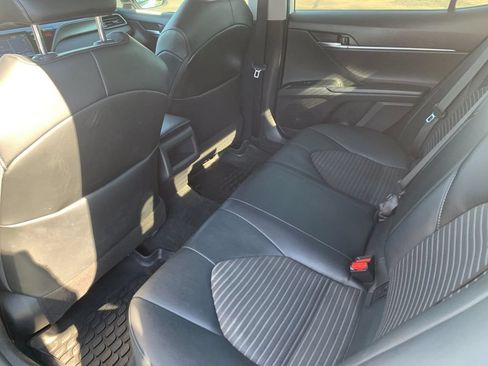 Used 2020 Toyota Camry SE FWD image 14