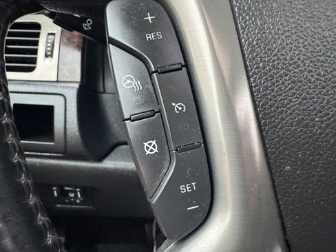 Used 2013 GMC Yukon XL Denali image 19