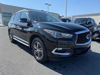 Used 2019 INFINITI QX60 Luxe w/ Essential Package