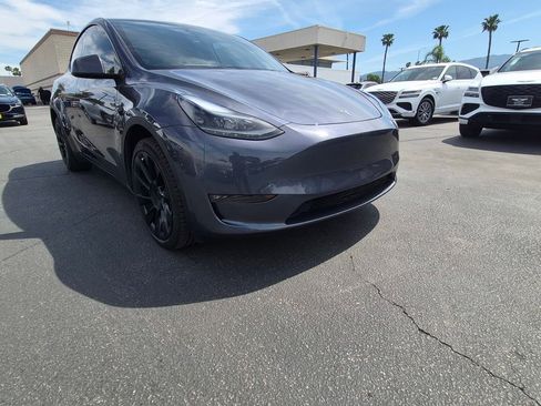 Used 2024 Tesla Model Y Long Range image 6