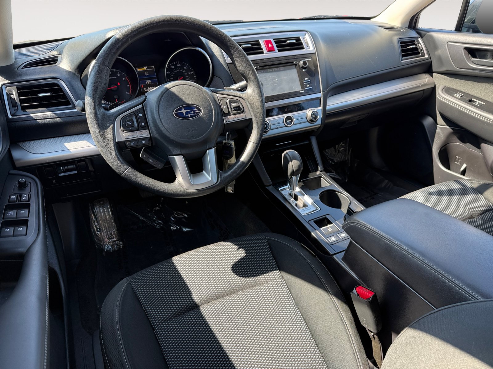 Used 2017 Subaru Outback 2.5i AWD/4WD image 15