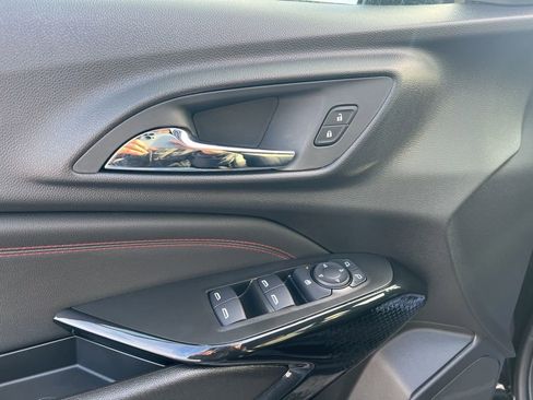 New 2026 Chevrolet Trax RS w/ Sunroof Package image 8