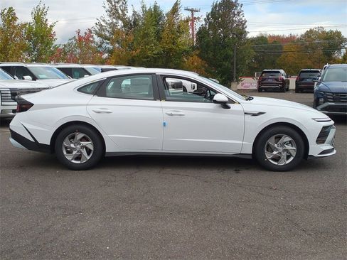 New 2026 Hyundai Sonata SE image 2