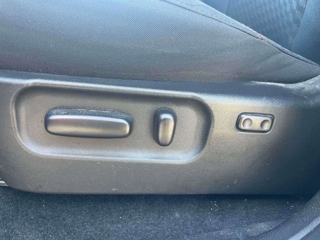 Certified 2023 Toyota Tacoma SR5 AWD/4WD image 21