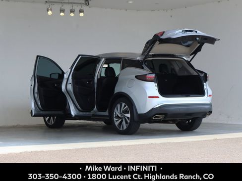 Used 2020 Nissan Murano SL w/ Moonroof Package AWD/4WD image 4