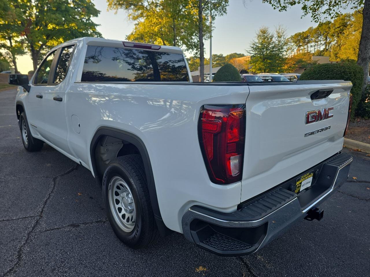 Used 2024 GMC Sierra 1500 Pro w/ Pro Value Package RWD image 3