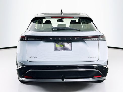 Used 2023 Nissan Ariya FWD image 7