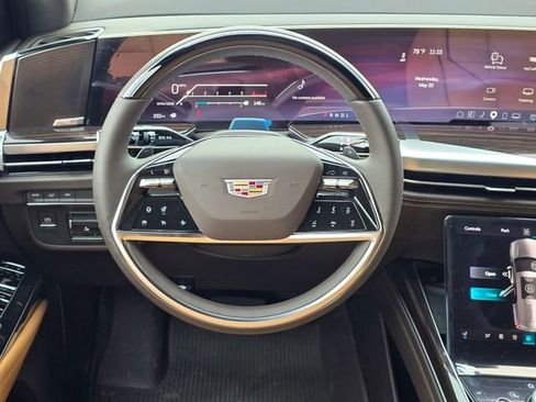 New 2026 Cadillac Escalade ESV Luxury w/ Touring Package RWD image 17