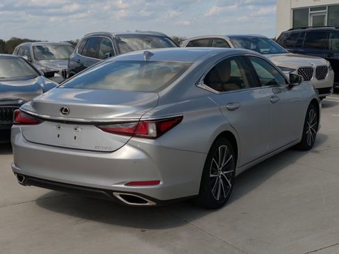 Used 2023 Lexus ES 350 w/ Premium Package image 5