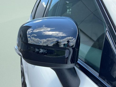 Certified 2024 Volvo XC60 T8 Plus w/ Climate Package AWD/4WD image 11