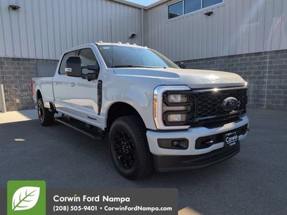New 2026 Ford F350 Lariat w/ Black Appearance Package