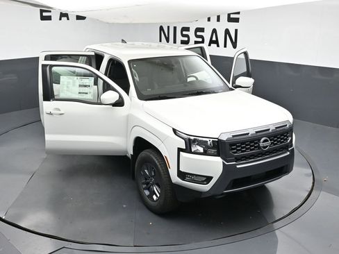 New 2025 Nissan Frontier SV w/ SV Convenience Package image 42