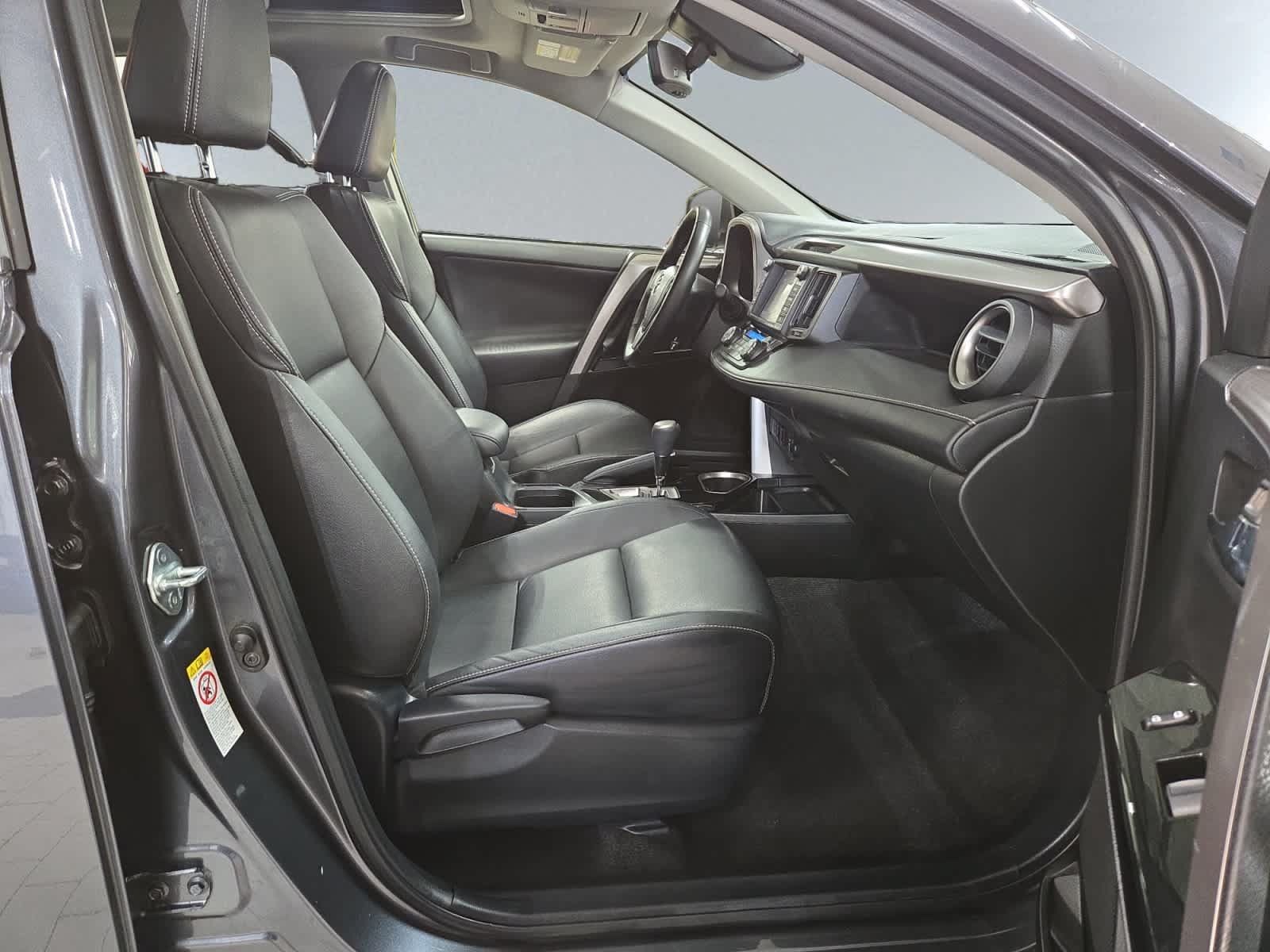 Used 2016 Toyota RAV4 Limited AWD/4WD image 20