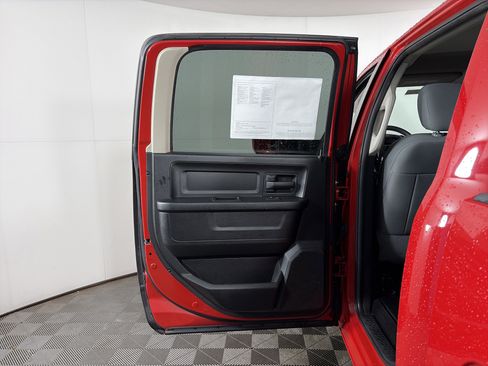Used 2016 RAM 1500 Express image 33