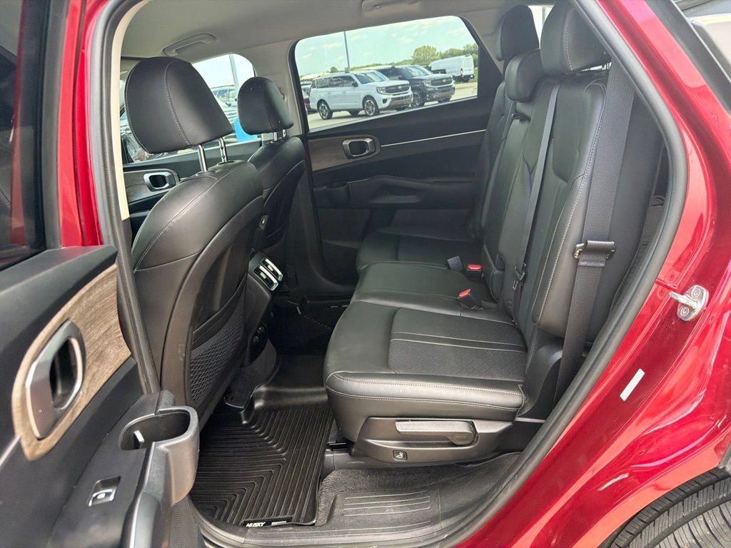 Used 2022 Kia Sorento S AWD/4WD image 18