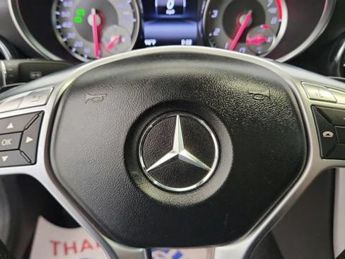 Used 2014 Mercedes-Benz SLK 250 image 15