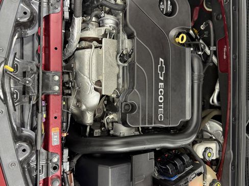 Used 2017 Chevrolet Malibu LT image 26