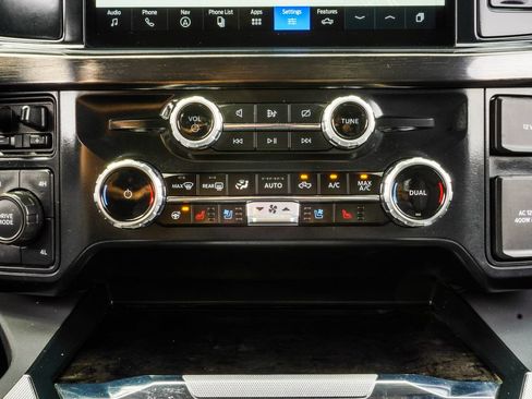 Used 2024 Ford F250 Lariat AWD/4WD image 22