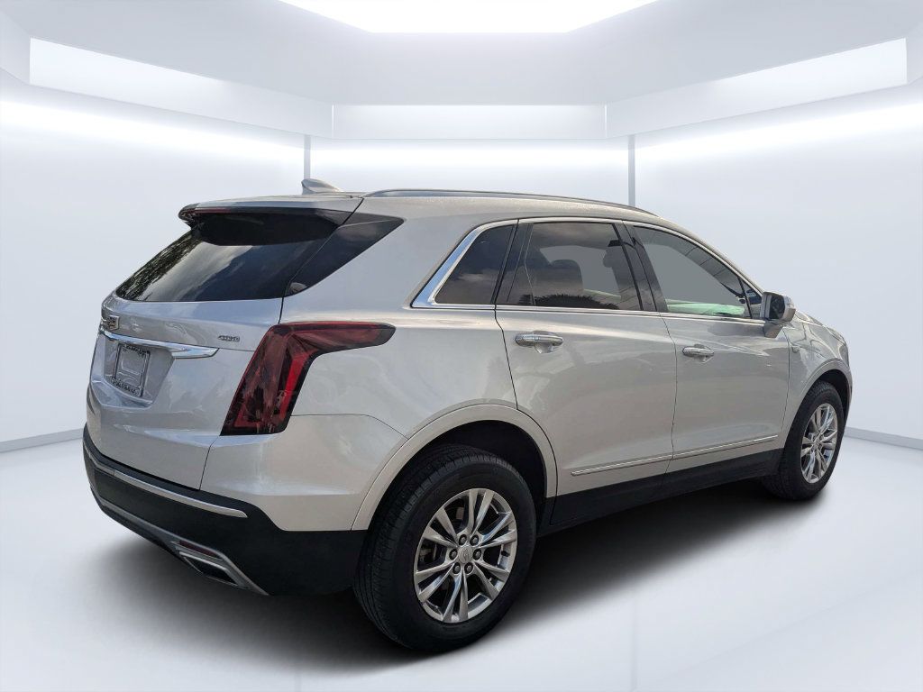 Used 2020 Cadillac XT5 Premium Luxury FWD image 3