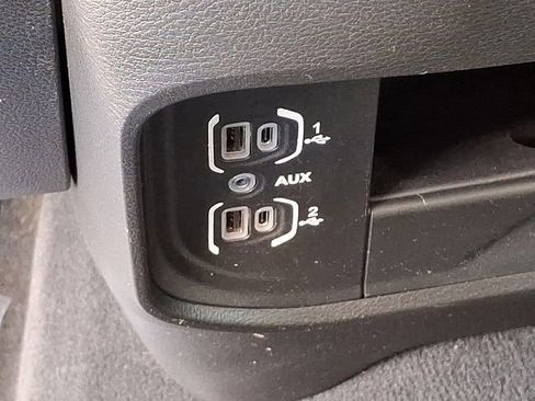 Used 2024 RAM 2500 Big Horn image 28